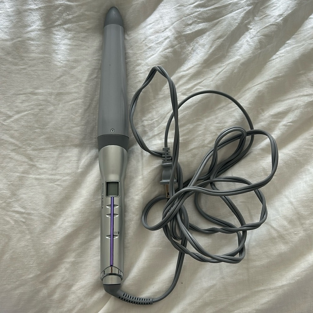 John Frieda curling iron